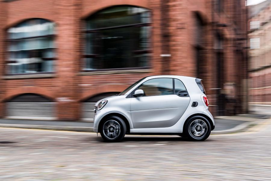  Smart EQ ForTwo Prime Coupe (C453) 2018 года  (UK) (фото 31 из 35)